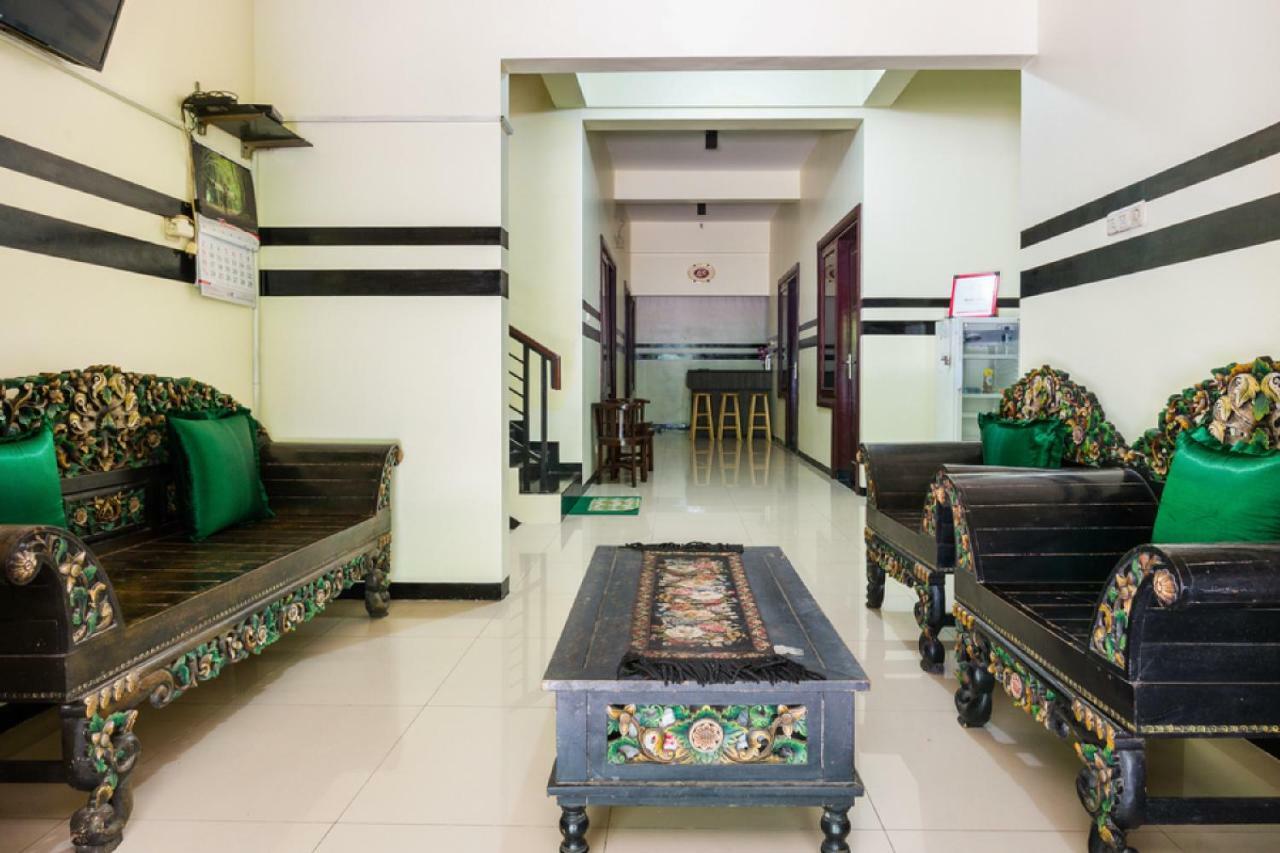 Reddoorz Syariah @ Ketintang Surabaya Hotel Kültér fotó